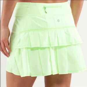 Lululemon Pace Setter Skirt Petit Dot Size 6 Tall